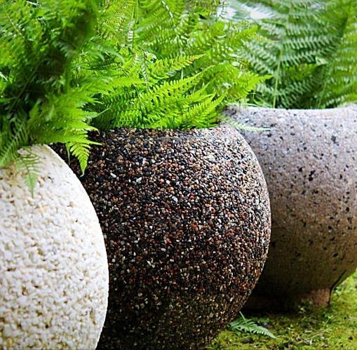 Вазон из натурального камня круглый